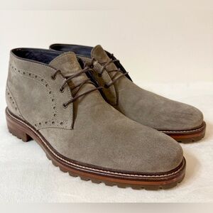 Johnston & Murphy Men’s Grey Suede Chukka Boots Size 9